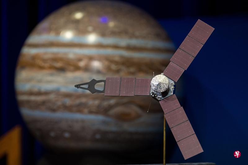 朱诺号是13年来首颗绕木星工作的探测器。(法新社) 朱诺号是13年来首颗绕木星工作的探测器。(法新社)