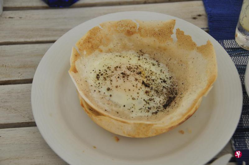 Hopper是兰卡最常见的小吃之一。 Hopper是兰卡最常见的小吃之一。