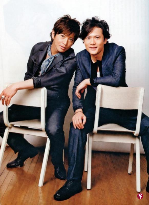 稻垣吾郎(右)在广播节目中向粉丝道歉。左为木村拓哉。(网络照) 稻垣吾郎(右)在广播节目中向粉丝道歉。左为木村拓哉。(网络照)