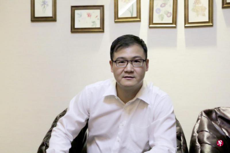 从1990年代就投身互联网行业，张向宁目前看好社交服务的商业潜能。（中新社）