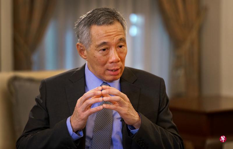 李显龙总理在医生的建议下,即日起拿病假。他将在下周一(29日)重返工作岗位。(档案照片) 李显龙总理在医生的建议下,即日起拿病假。他将在下周一(29日)重返工作岗位。(档案照片)