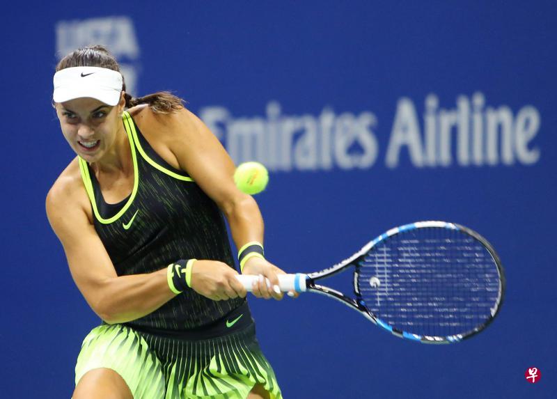 世界排名第92位的克罗地亚18岁小将安娜,爆冷打败第四种子波兰女将阿格涅什卡。(路透社) 世界排名第92位的克罗地亚18岁小将安娜,爆冷打败第四种子波兰女将阿格涅什卡。(路透社)