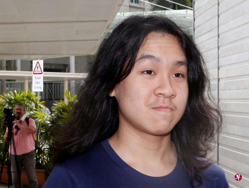 冒犯回教徒和基督徒的少年博客余澎杉,今天被判坐牢六个星期和罚款2000元。(图:路透社) 冒犯回教徒和基督徒的少年博客余澎杉,今天被判坐牢六个星期和罚款2000元。(图:路透社)