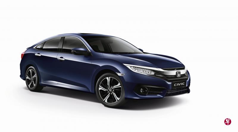 Civic首次搭载涡轮增压引擎,动力强劲平顺,是一台全方位中型轿车。 Civic首次搭载涡轮增压引擎,动力强劲平顺,是一台全方位中型轿车。