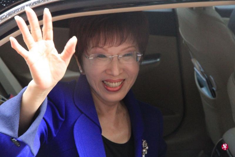 台湾在野的国民党主席洪秀柱确定将在本星期天(30日)至下周四率团访问南京和北京,备受瞩目的“习洪会”有望下周二(11月1日)登场。(图/中新社) 台湾在野的国民党主席洪秀柱确定将在本星期天(30日)至下周四率团访问南京和北京,备受瞩目的“习洪会”有望下周二(11月1日)登场。(图/中新社)