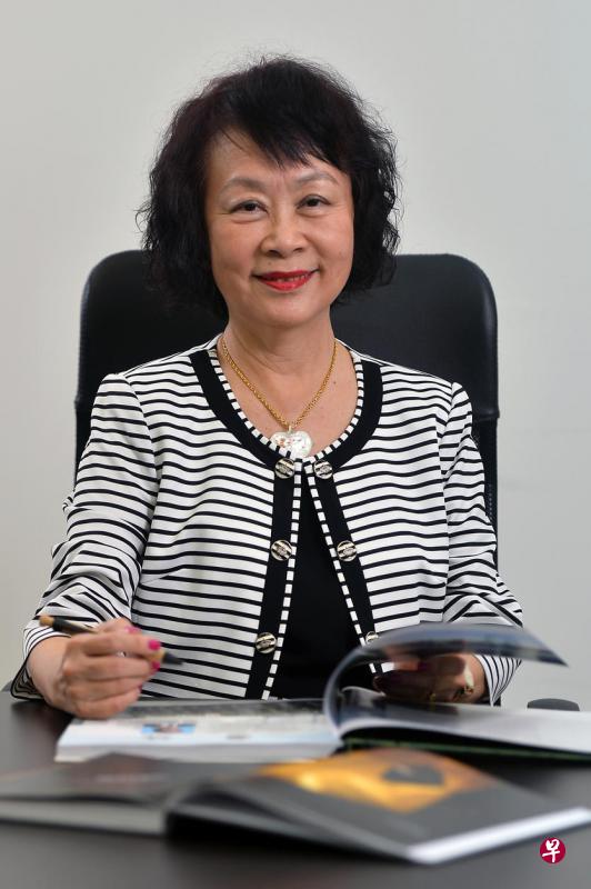 新加坡金字品牌奖筹委会主席周丽青:获奖不应该是一个终极目标,企业要继续提供优质的服务和产品,让品牌升华到更高境界。(海峡时报照片) 新加坡金字品牌奖筹委会主席周丽青:获奖不应该是一个终极目标,企业要继续提供优质的服务和产品,让品牌升华到更高境界。(海峡时报照片)