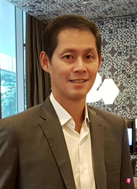 吴仁轩医生:“我想知道我在百汇工作期间积累的管理能力,能否用于其他行业。” 吴仁轩医生:“我想知道我在百汇工作期间积累的管理能力,能否用于其他行业。”