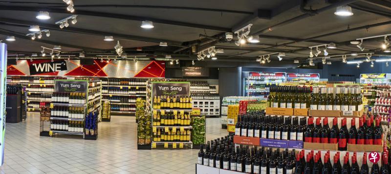 Wine Warehouse共有超过500种葡萄酒、烈酒及啤酒供选择。(商家提供) Wine Warehouse共有超过500种葡萄酒、烈酒及啤酒供选择。(商家提供)