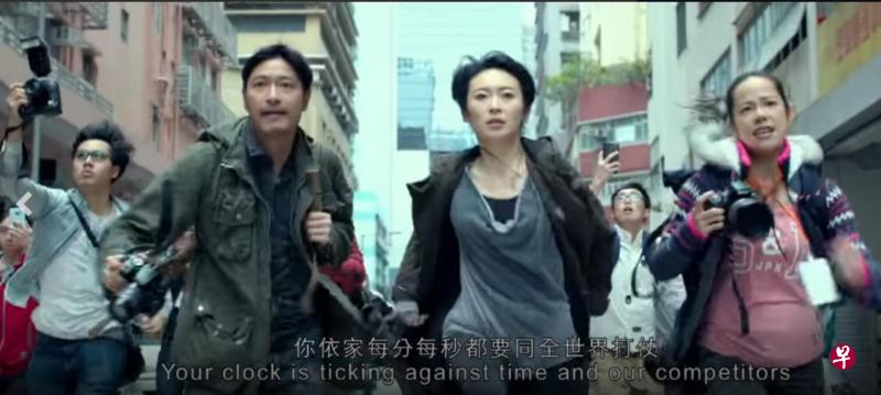 《导火新闻线》翻拍自同名电视剧,过程中不停追问媒体的立场、原则,节奏明快紧张,可以呼唤观众思考良知所在。(网络图) 《导火新闻线》翻拍自同名电视剧,过程中不停追问媒体的立场、原则,节奏明快紧张,可以呼唤观众思考良知所在。(网络图)