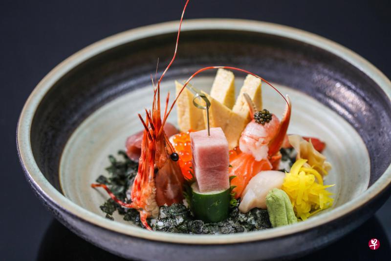 Misaki的海鲜刺身饭。 Misaki的海鲜刺身饭。