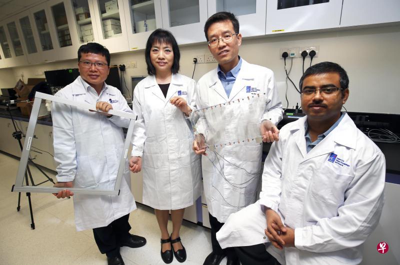 新科研人员黄晖(左起)、吴永玲、姚奎和沙迪亚近年来致力于研发的项目将有助绿化建筑,让生活空间更舒适、更节能。 新科研人员黄晖(左起)、吴永玲、姚奎和沙迪亚近年来致力于研发的项目将有助绿化建筑,让生活空间更舒适、更节能。
