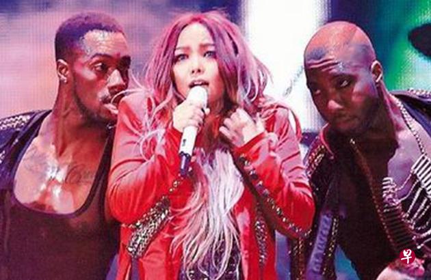 张惠妹两度被小巨蛋拒于门外。(互联网) 张惠妹两度被小巨蛋拒于门外。(互联网)