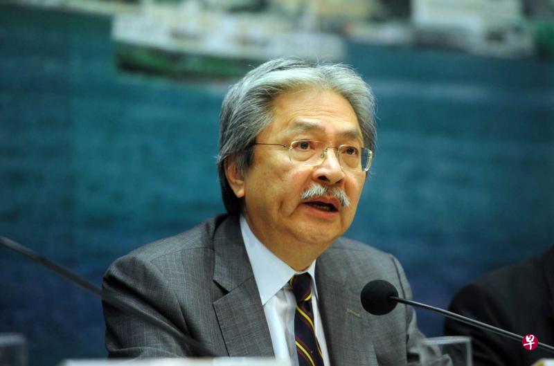 下一届香港特首的热门人选、财政司司长曾俊华则继续不表态。(档案照片,中新社) 下一届香港特首的热门人选、财政司司长曾俊华则继续不表态。(档案照片,中新社)