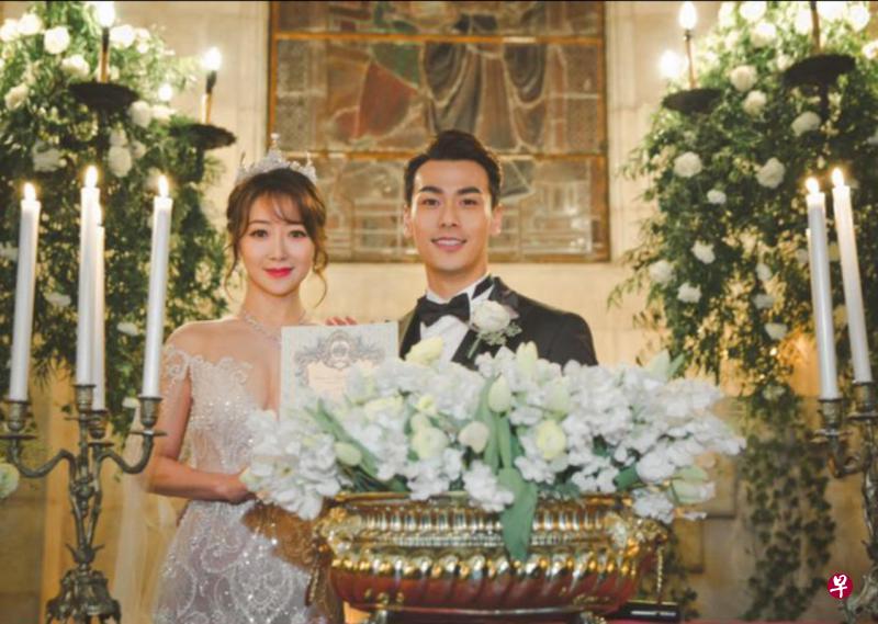 戴向宇（右）与陈紫函在知名古堡举行婚礼。（戴向宇提供）