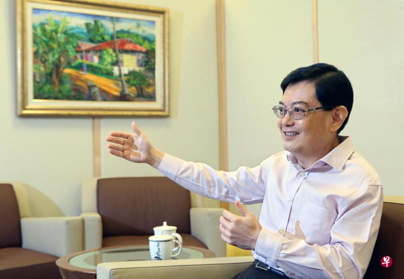 财政部长王瑞杰中风康复后首次面对媒体，分享他的康复之路。重新回到工作的他坚信，自己依然会竭尽所能做好每一件事。（梁麒麟摄）