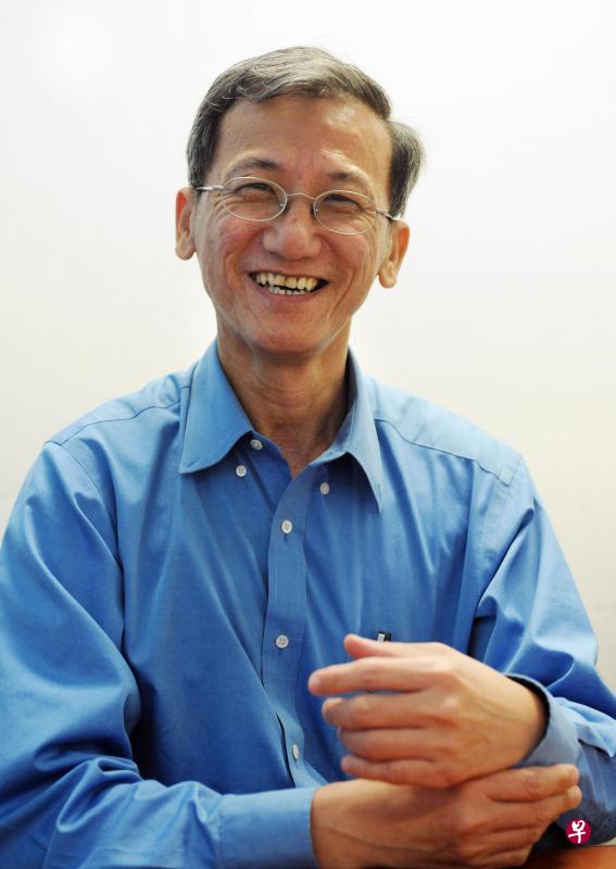 先后在《南洋商报》《快报》《联合晚报》及《联合早报》服务37年的资深报人陈天明昨天凌晨逝世,享年63岁。(档案照片) 先后在《南洋商报》《快报》《联合晚报》及《联合早报》服务37年的资深报人陈天明昨天凌晨逝世,享年63岁。(档案照片)