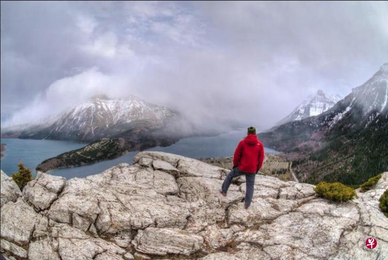 一张探索证在手,就可任游加拿大的国家公园、四个海洋保护区和171个历史古迹。图为沃特顿湖国家公园。(网络照片) 一张探索证在手,就可任游加拿大的国家公园、四个海洋保护区和171个历史古迹。图为沃特顿湖国家公园。(网络照片)