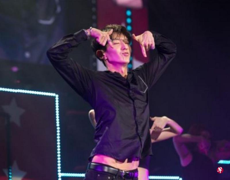 李准基虽是演员出身,但曾推出歌曲,舞技也不错。(网络图) 李准基虽是演员出身,但曾推出歌曲,舞技也不错。(网络图)