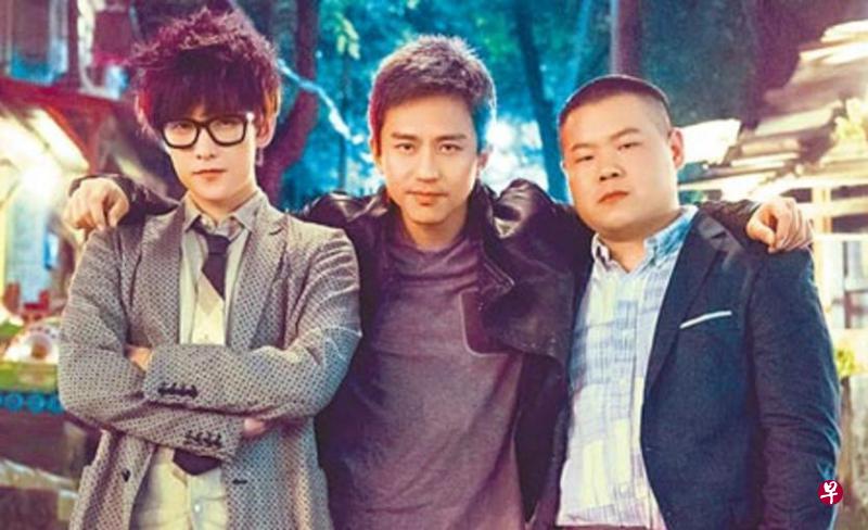 邓超(中)新作《从你的全世界路过》票房达8亿人民币。 邓超(中)新作《从你的全世界路过》票房达8亿人民币。