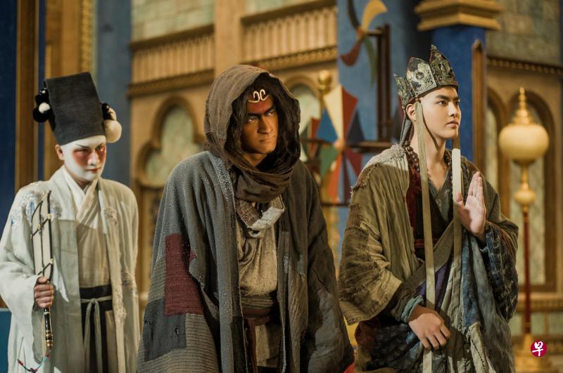 《西遊2: 伏妖篇》阵容都是小鲜肉。左起:汪铎饰演猪八戒,林更新饰演孙悟空,吴亦凡饰演唐僧。 《西遊2: 伏妖篇》阵容都是小鲜肉。左起:汪铎饰演猪八戒,林更新饰演孙悟空,吴亦凡饰演唐僧。