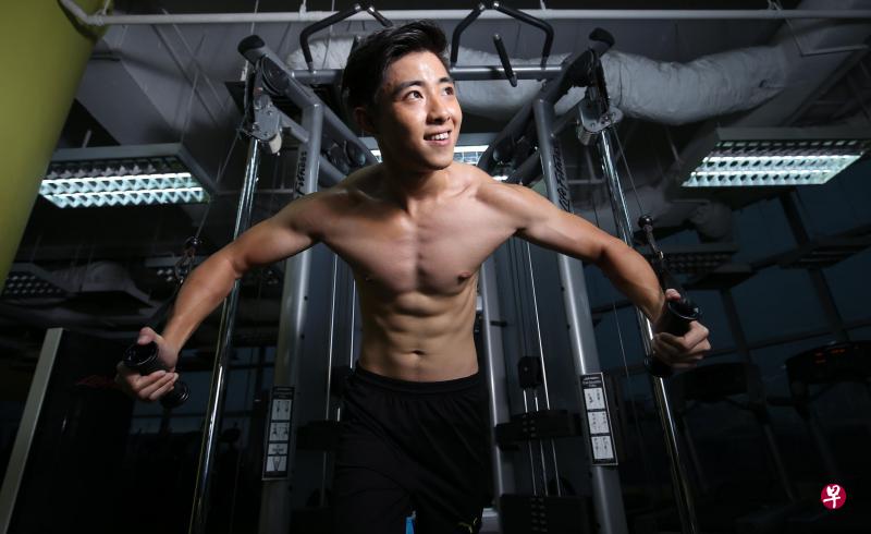 宗子杰可说是“小鲜肉”和“猛男”的混合体。(叶振忠摄) 宗子杰可说是“小鲜肉”和“猛男”的混合体。(叶振忠摄)