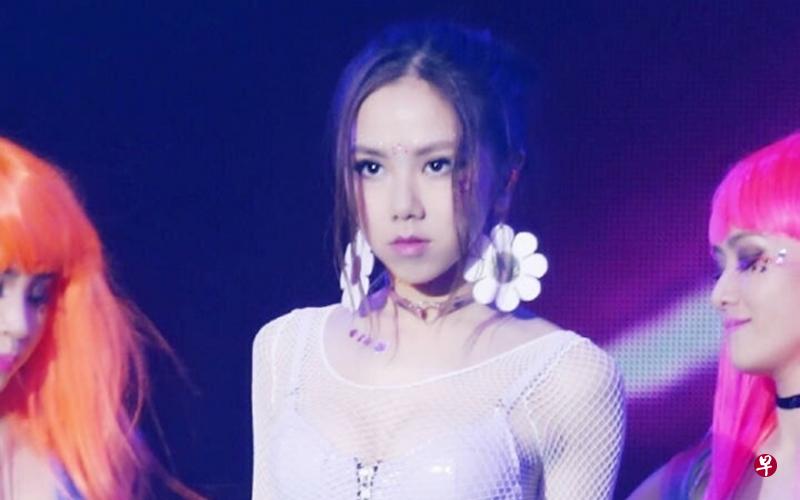 邓紫棋在中国大红却得不到香港人的支持。(互联网) 邓紫棋在中国大红却得不到香港人的支持。(互联网)