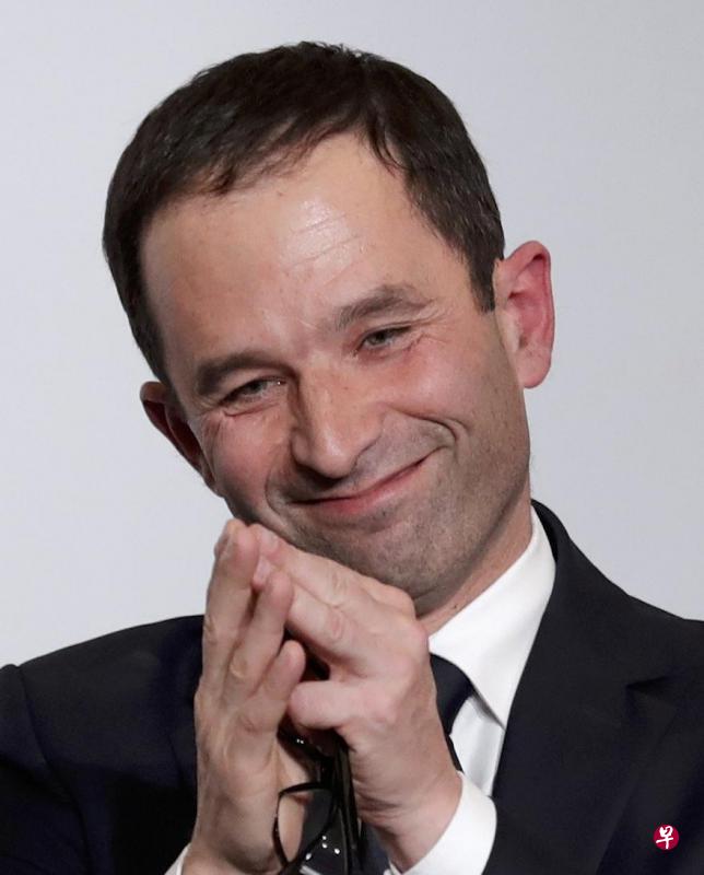 哈蒙将代表法国社会党竞选总统,他的“全民基本收入制”广受争议。(路透社) 哈蒙将代表法国社会党竞选总统,他的“全民基本收入制”广受争议。(路透社)