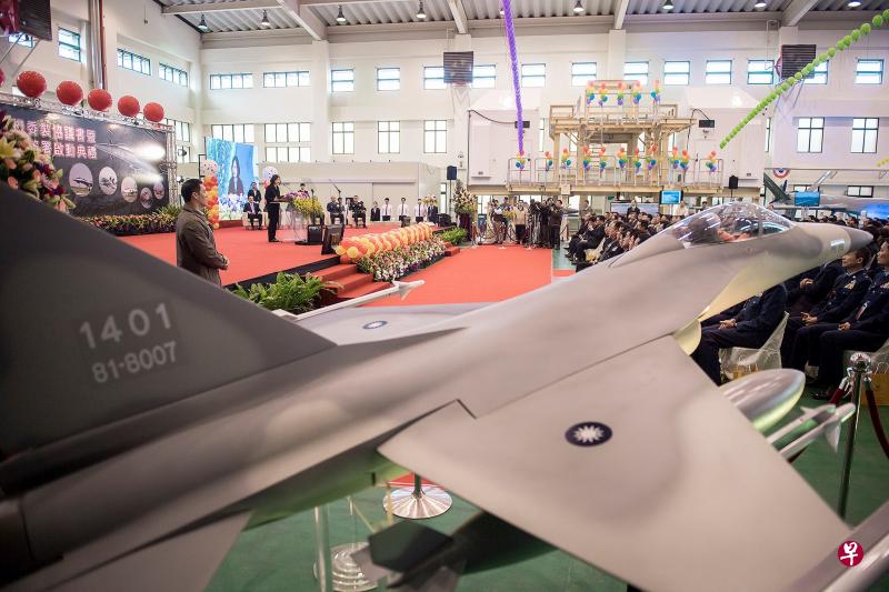 蔡英文今天在中科院航空研究所出席新式高教机的签约和启动典礼并致词。(蔡英文面簿) 蔡英文今天在中科院航空研究所出席新式高教机的签约和启动典礼并致词。(蔡英文面簿)