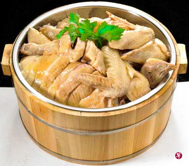 皇潮烧腊饭店的招牌菜是木桶鸡。(商家提供) 皇潮烧腊饭店的招牌菜是木桶鸡。(商家提供)