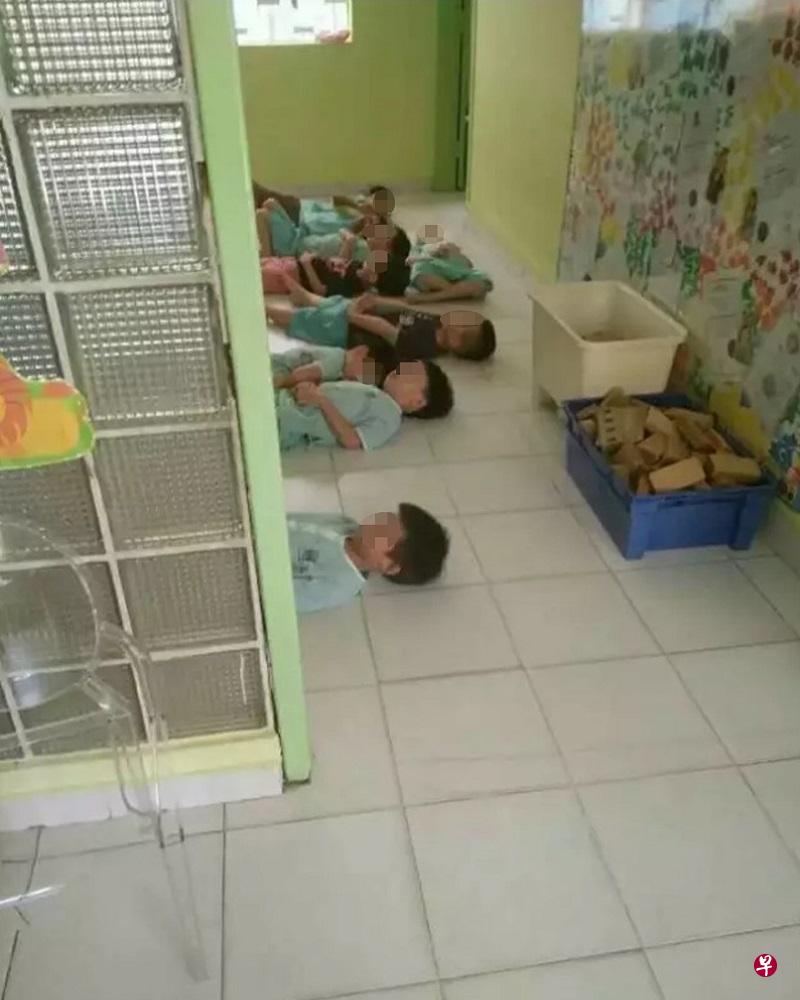 托儿所称孩童是在地板上做伸展及放松活动,并非在午睡。(档案照) 托儿所称孩童是在地板上做伸展及放松活动,并非在午睡。(档案照)