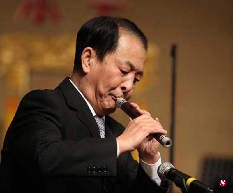 ←↑中国管子演奏家胡志厚(左起)、笛子演奏家李镇、琵琶演奏家汤良兴和二胡演奏家赵寒阳,携手呈献“大师风采”音乐会。 ←↑中国管子演奏家胡志厚(左起)、笛子演奏家李镇、琵琶演奏家汤良兴和二胡演奏家赵寒阳,携手呈献“大师风采”音乐会。