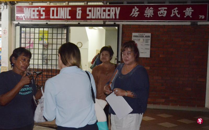 昨晚诊所外聚集参与声援行动的病人。 昨晚诊所外聚集参与声援行动的病人。