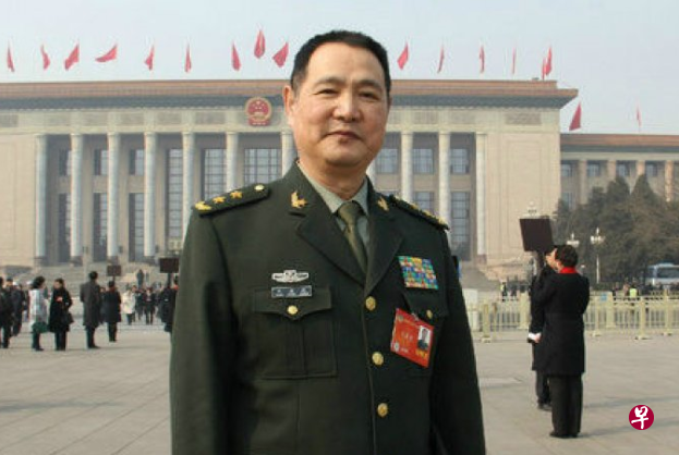 中国全国政协委员、原南京军区副司令员王洪光中将今天再次表示,台海两岸2020年后可能难免一战。他在本次两会中频频发言,被认为是最敢言的军方“明星委员”。(互联网) 中国全国政协委员、原南京军区副司令员王洪光中将今天再次表示,台海两岸2020年后可能难免一战。他在本次两会中频频发言,被认为是最敢言的军方“明星委员”。(互联网)