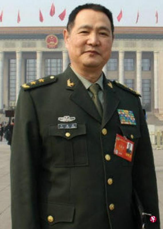 中国全国政协委员、原南京军区副司令员王洪光中将昨天再次表示，台海两岸2020年后可能难免一战。他在本次两会中频频发言，被认为是最敢言的军方“明星委员”。（互联网）