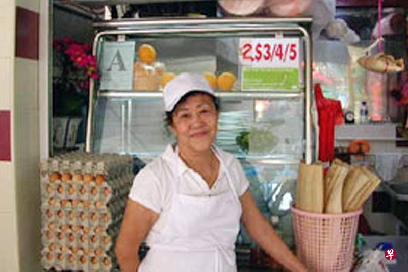 71岁的女摊主柯月娇。 71岁的女摊主柯月娇。