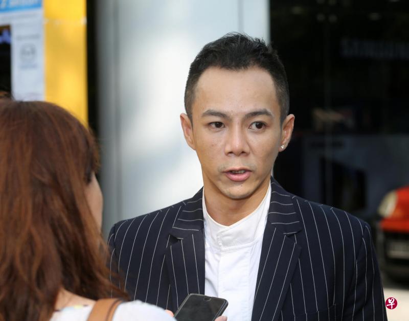 马国歌手邓养天来新出席活动，对于涉嫌欺诈只事，他说公司会回应。