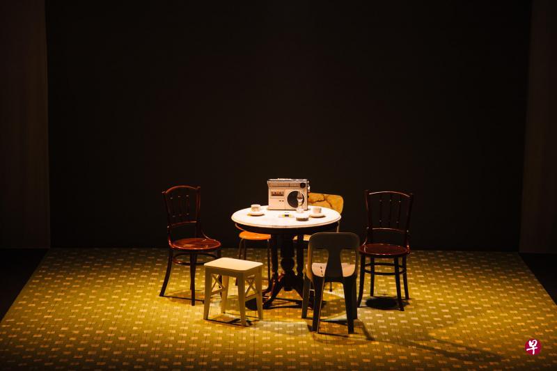 去年五月,艺树人制作了1986年由郭宝崑所写的《口羔呸店》作为毕业之作。 去年五月,艺树人制作了1986年由郭宝崑所写的《口羔呸店》作为毕业之作。