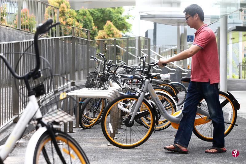 oBike将与淡滨尼市镇会合作推出一系列措施,包括在人流量较大的地方如地铁站和巴刹外划分更多停放区,鼓励骑士将脚踏车停好。(陈斌勤摄) oBike将与淡滨尼市镇会合作推出一系列措施,包括在人流量较大的地方如地铁站和巴刹外划分更多停放区,鼓励骑士将脚踏车停好。(陈斌勤摄)