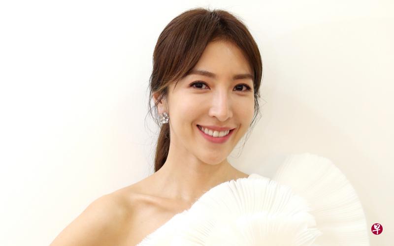 杨谨华来新接受专访,畅谈近况及婚事。 杨谨华来新接受专访,畅谈近况及婚事。