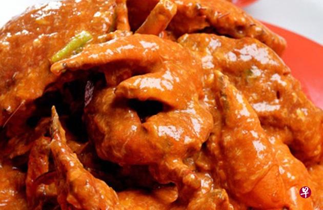 参赛者只需在半小时内吃光两公斤螃蟹、六个馒头以及所有辣椒酱,就算挑战过关。(受访者提供) 参赛者只需在半小时内吃光两公斤螃蟹、六个馒头以及所有辣椒酱,就算挑战过关。(受访者提供)