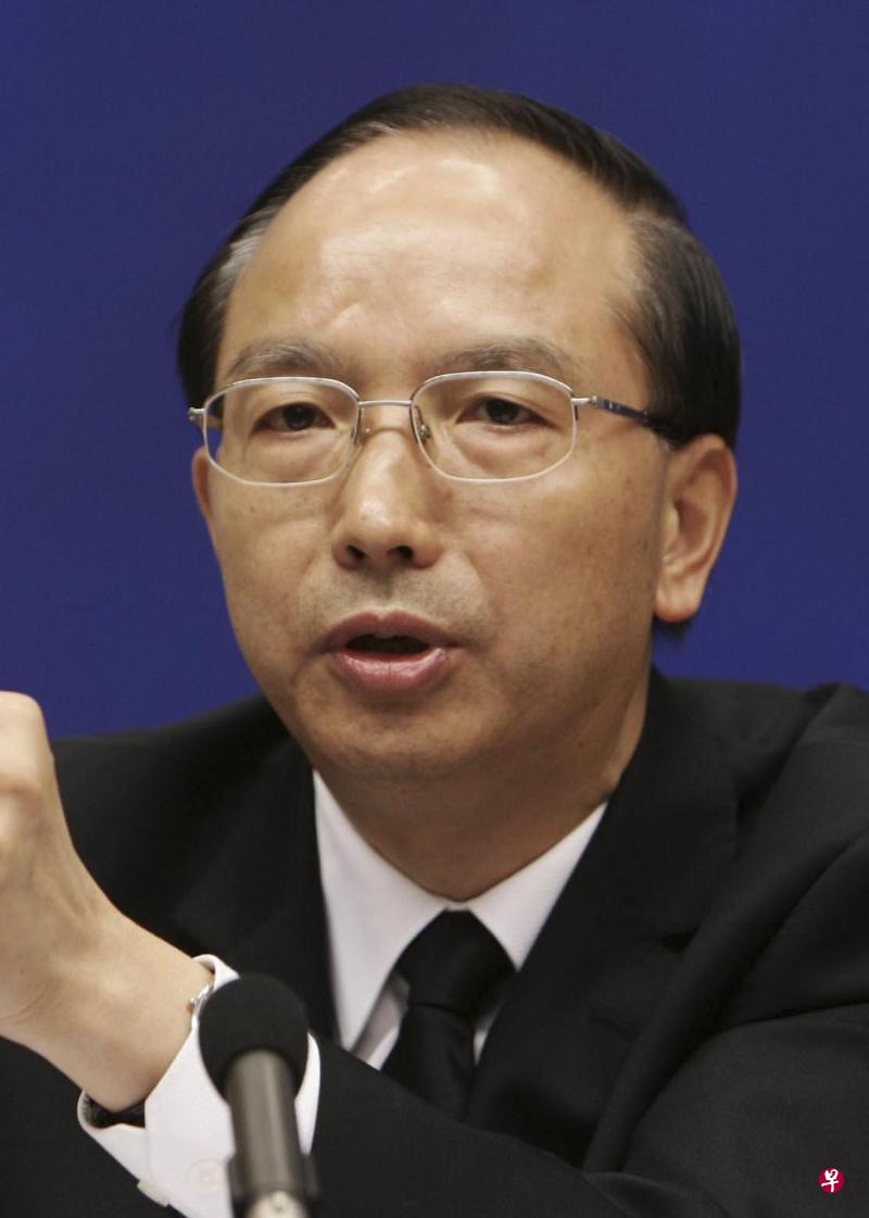 李成云被控受贿636万余元人民币,他当庭表示认罪悔罪。(互联网) 李成云被控受贿636万余元人民币,他当庭表示认罪悔罪。(互联网)