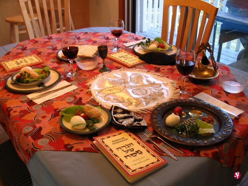 洁食葡萄酒已进入主流社会,在世界各地掀起一阵“洁食”热,牵动人们对犹太饮食文化的兴趣。( Israel Ministry of Foreign Affairs提供) 洁食葡萄酒已进入主流社会,在世界各地掀起一阵“洁食”热,牵动人们对犹太饮食文化的兴趣。( Israel Ministry of Foreign Affairs提供)