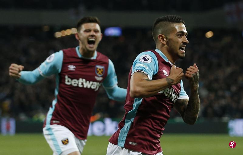 阿根廷翼将兰兹尼(右)攻入比赛唯一进球,协助西哈姆爆冷获胜。(路透社) 阿根廷翼将兰兹尼(右)攻入比赛唯一进球,协助西哈姆爆冷获胜。(路透社)