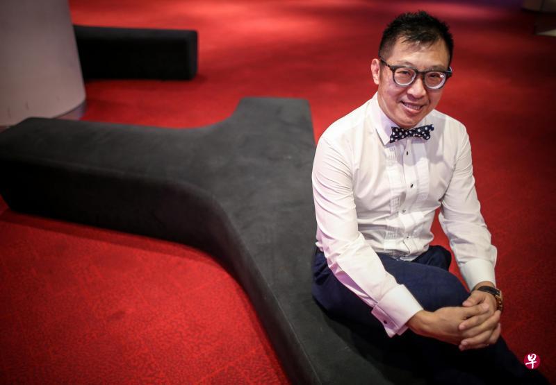 叶英忠:幸灾乐祸是股市的现实。在股市中,人们的惊慌抛售,让你赚大钱。(叶振忠) 叶英忠:幸灾乐祸是股市的现实。在股市中,人们的惊慌抛售,让你赚大钱。(叶振忠)