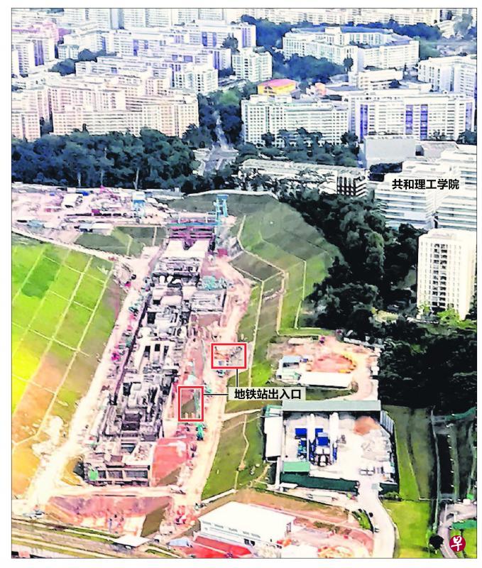 汤东线上的兀兰北地铁站有两个出入口,其中一个将建有一条约长80米的有盖走道,衔接到共和理工学院。(萧紫薇摄) 汤东线上的兀兰北地铁站有两个出入口,其中一个将建有一条约长80米的有盖走道,衔接到共和理工学院。(萧紫薇摄)