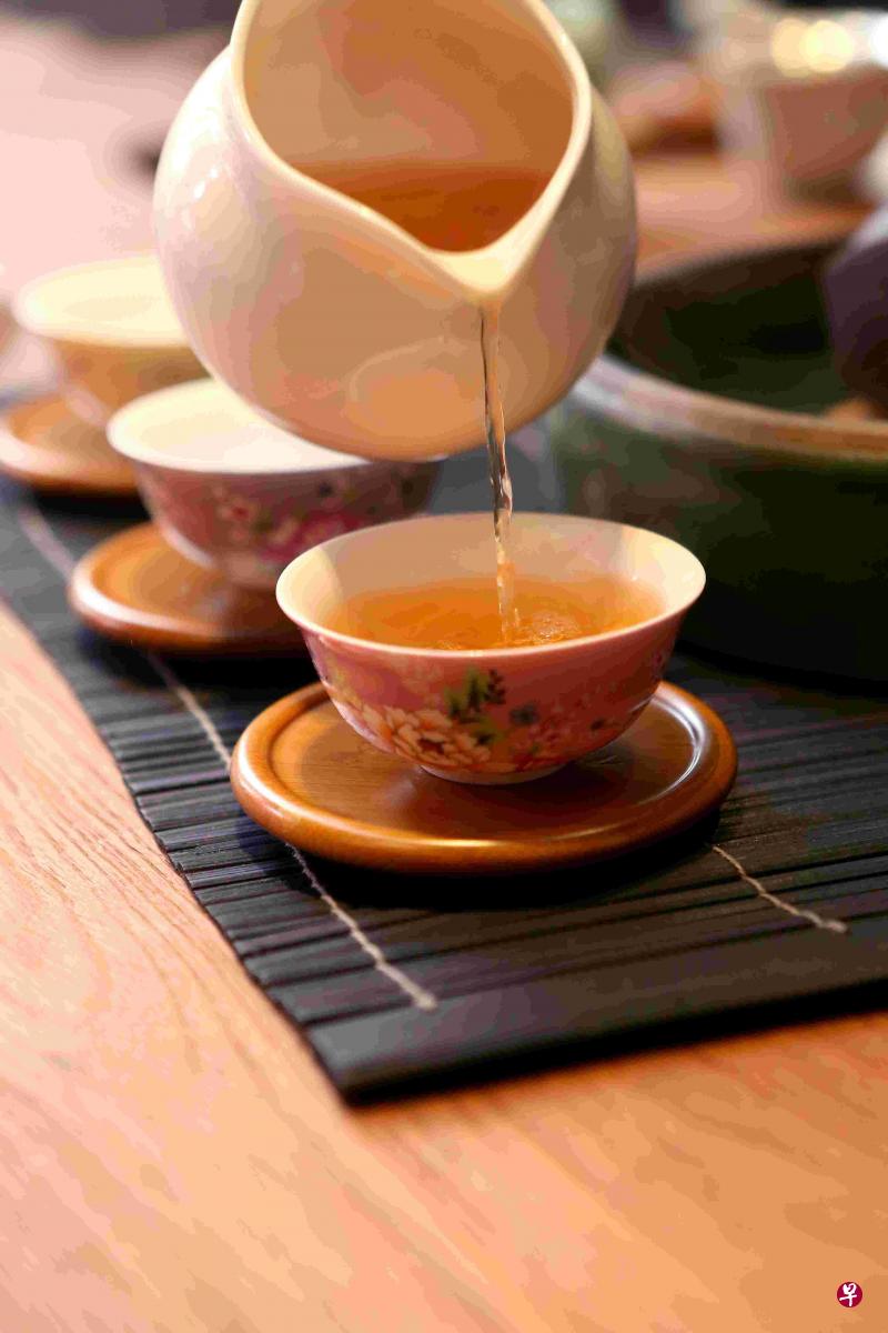 脂肪肝患者不能吃大蒜,以及吃肉后不能马上喝茶?(档案照) 脂肪肝患者不能吃大蒜,以及吃肉后不能马上喝茶?(档案照)