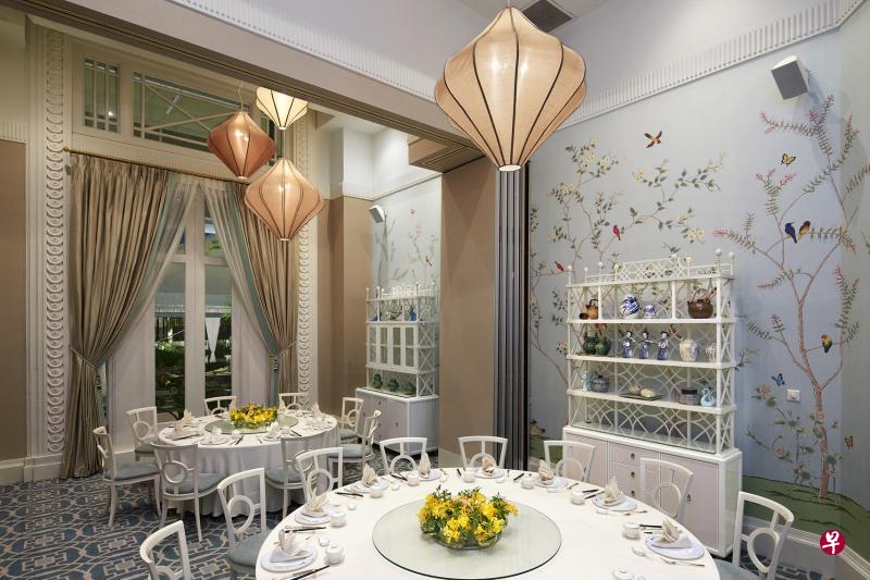 玉楼新装潢充满鸟语花香,食客还可欣赏总厨梁志贤的陶瓷作品。 玉楼新装潢充满鸟语花香,食客还可欣赏总厨梁志贤的陶瓷作品。