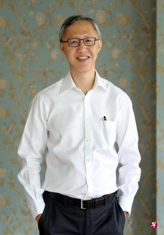 陈清汉教授:把真实个案注入教学中,非常有用。真实个案使法律活灵活现,让法学生真实感受所学的法律原则,在实际生活发挥的重要性。(梁麒麟摄) 陈清汉教授:把真实个案注入教学中,非常有用。真实个案使法律活灵活现,让法学生真实感受所学的法律原则,在实际生活发挥的重要性。(梁麒麟摄)