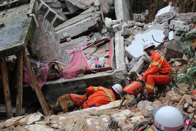 图为救援现场。(中新网) 图为救援现场。(中新网)