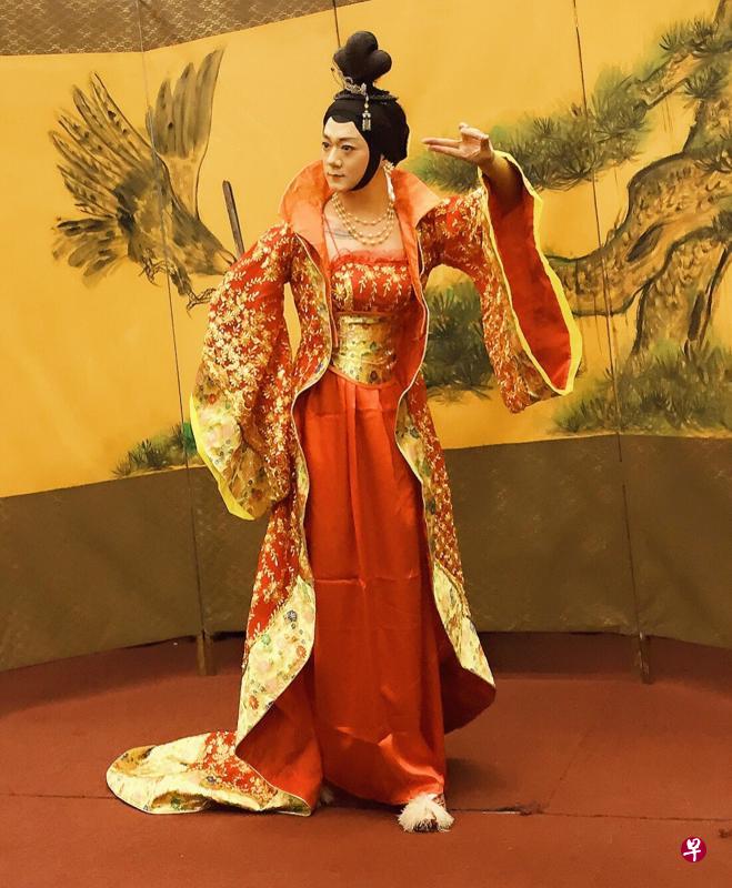 27岁的任伟辰在京韵音乐剧《十面埋伏》中饰演虞姬。 27岁的任伟辰在京韵音乐剧《十面埋伏》中饰演虞姬。